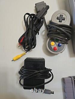 Nintendo SNES Super NES SNS-001 Console