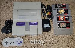 SNES Super Nintendo Console Bundle Complete Cables Controller and 4 Games Used