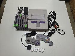 SUPER NINTENDO CONSOLE SNES with 6 GAMES & 2 CONTROLLERS
