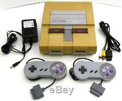 Super Nintendo Entertainment System SNES Console SNS-001 Video Game Bundle