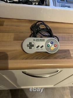 Super Nintendo SNES Console Boxed Street Fighter II 2 PAL no Discolouration