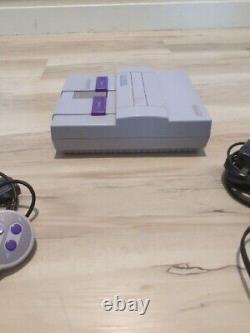 Super Nintendo SNES Console Bundle OEM Lot Super Mario World Gray TESTED 4 GAMES