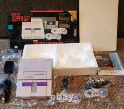 Super Nintendo SNES Console Complete In Box CIB Mario Super Set CLEAN NEAR MINT