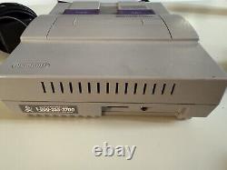Super Nintendo SNES Console OEM Controller, Cords & Console Tested & Works