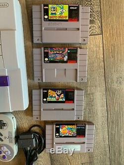 Super Nintendo SNES Console with 2 Controllers, 4 Games, RF Switch, AV RCA SNS-001