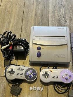 Super Nintendo SNES JR Mini Console Bundle With 2 Controllers And Games Tested