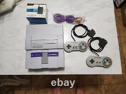 Super Nintendo SNES System Console With 2 Controllers