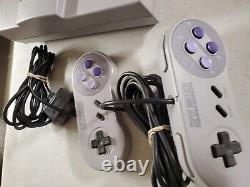 Super Nintendo SNES System Console With 2 Controllers and CORDS OEM Original Works