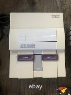 Super Nintendo SNES System Console With 2 OEM Controllers & 4 Games Tested