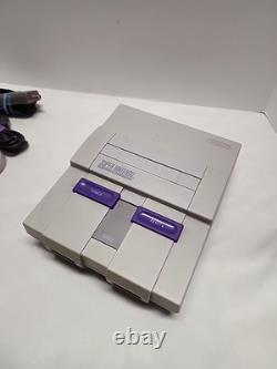 Super Nintendo-SNES With One Controller and Four games
