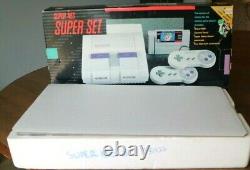 Super Nintendo Super Set (SNES) Complete in Box CIB with Mario World Near Mint