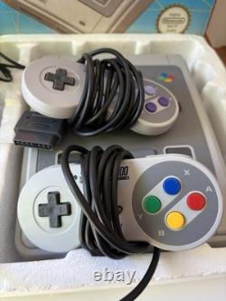 Console Super Nintendo SNES 1992 Modèle HK SNSP-S-CD-HKV État Mint