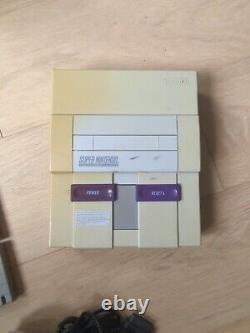 Console Super Nintendo SNES + 3 Jeux & 2 Manettes Sans Câbles