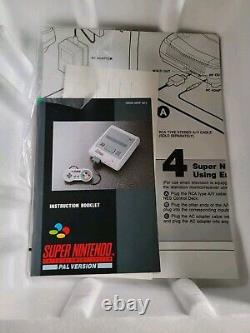 Console Super Nintendo SNES. Boîte d'origine complète sans jeu.