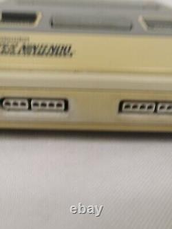 Console Super Nintendo SNES Modèle SNSP-001AUKV sans câble ni manettes avec 5 jeux.