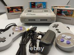Console Super Nintendo SNES Rénovée Bundle Mario Kart 4 Jeux 2 Manettes