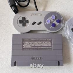 Console Super Nintendo SNES avec 4 des meilleurs jeux Mario + Mario est absent