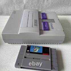 Console Super Nintendo SNES avec 4 des meilleurs jeux Mario + Mario est absent