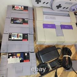 Console Super Nintendo SNES avec 8 jeux, 2 manettes, TESTÉE + FONCTIONNELLE.