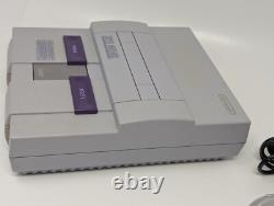 Console Super Nintendo SNES avec contrôleur OEM et tous les câbles nécessaires