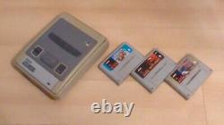 Console Super Nintendo SNES et jeux Mario Kombat Fighter