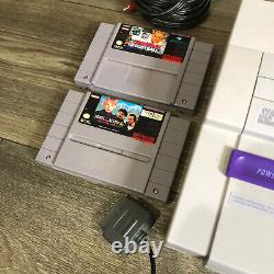 Console de système Super Nintendo SNES avec 1 manette OEM AUTHENTIQUE TESTÉE + 4 jeux