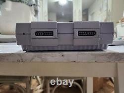 Console de système Super Nintendo SNES avec 2 manettes