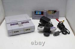 Convertisseur Original Super Nintendo Entertainment System (SNES) avec 2 jeux, 1 manette