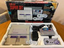Ensemble Super NES Super Nintendo SNES avec Boîte Originale et 10 Jeux