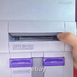 Ensemble de contrôle Super Nintendo SNES dans une boîte avec numéros de série correspondants, preuve d'achat intacte