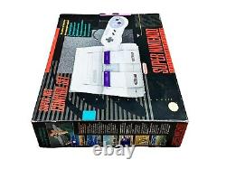 Ensemble de contrôle de la console Super Nintendo SNES avec jeux et manette propre
