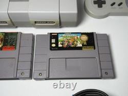 Lot de console Super Nintendo SNES avec 1 manette, 9 jeux, fonctionne parfaitement