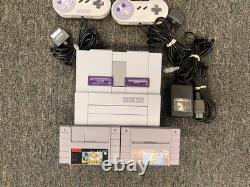 Pack de console Super Nintendo SNES OEM avec câbles d'alimentation et AV, 2 jeux, 2 manettes