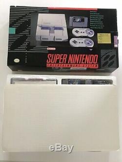 Super Nintendo Entertainment Console System Set Snes Complet Dans L'encadré Mint