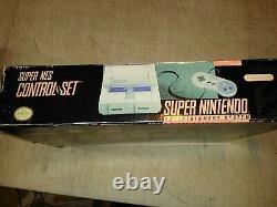Super Nintendo Entertainment System- Super Nes Control Set Dans La Boîte D’origine