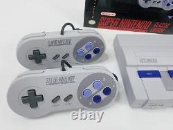Super Nintendo SNES Classic Edition chargée de nombreux jeux LIRE LA DESCRIPTION